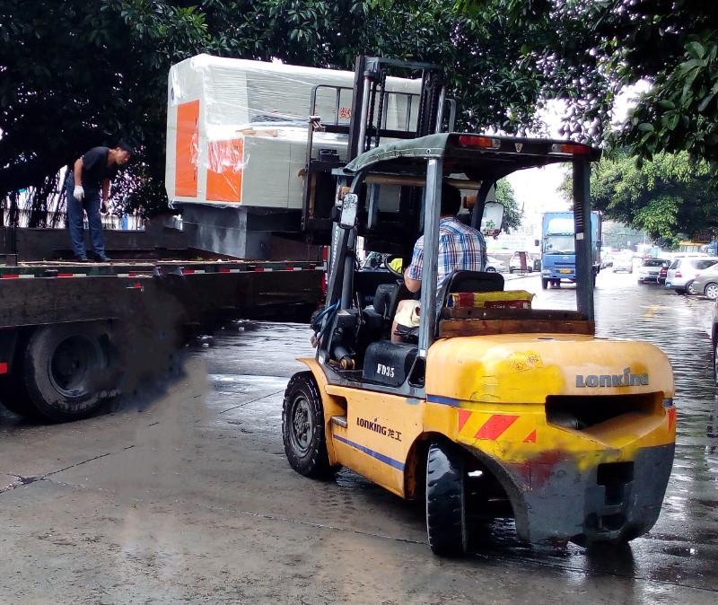 清溪工厂偶尔用叉车，东莞有按天计算的叉车出租服务吗